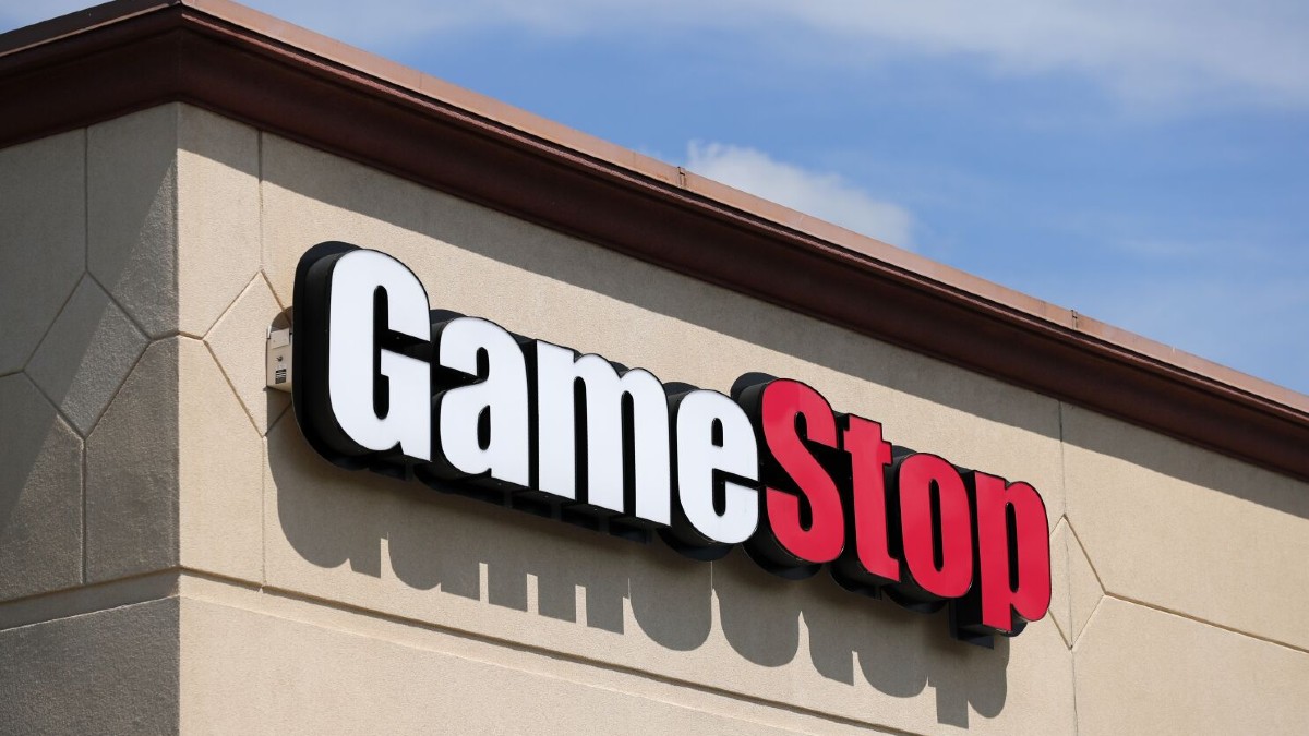 GameStop (GME) Frenzy Returns With 61% Surge, What's Happening?